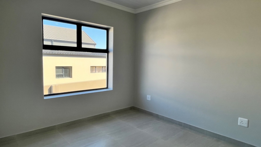 3 Bedroom Property for Sale in Reebok Western Cape